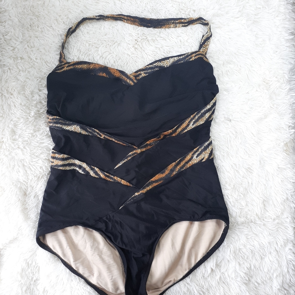 Body perfectors size 16 one piece swimsuit